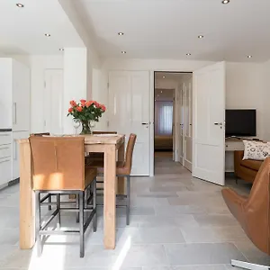 ** Bed & Breakfast Artis Plantage Netherlands