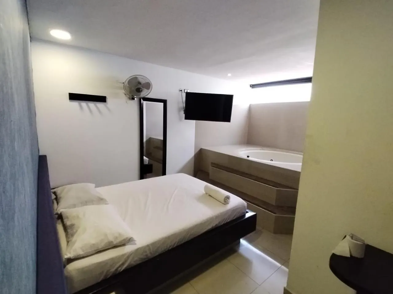 Hotel Country Medellin 3*,  Colombia